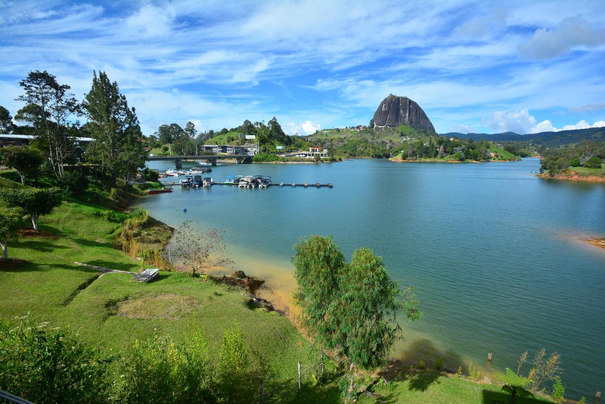 Hotel Campestre Alto Lindo En Guatapé Εξωτερικό φωτογραφία