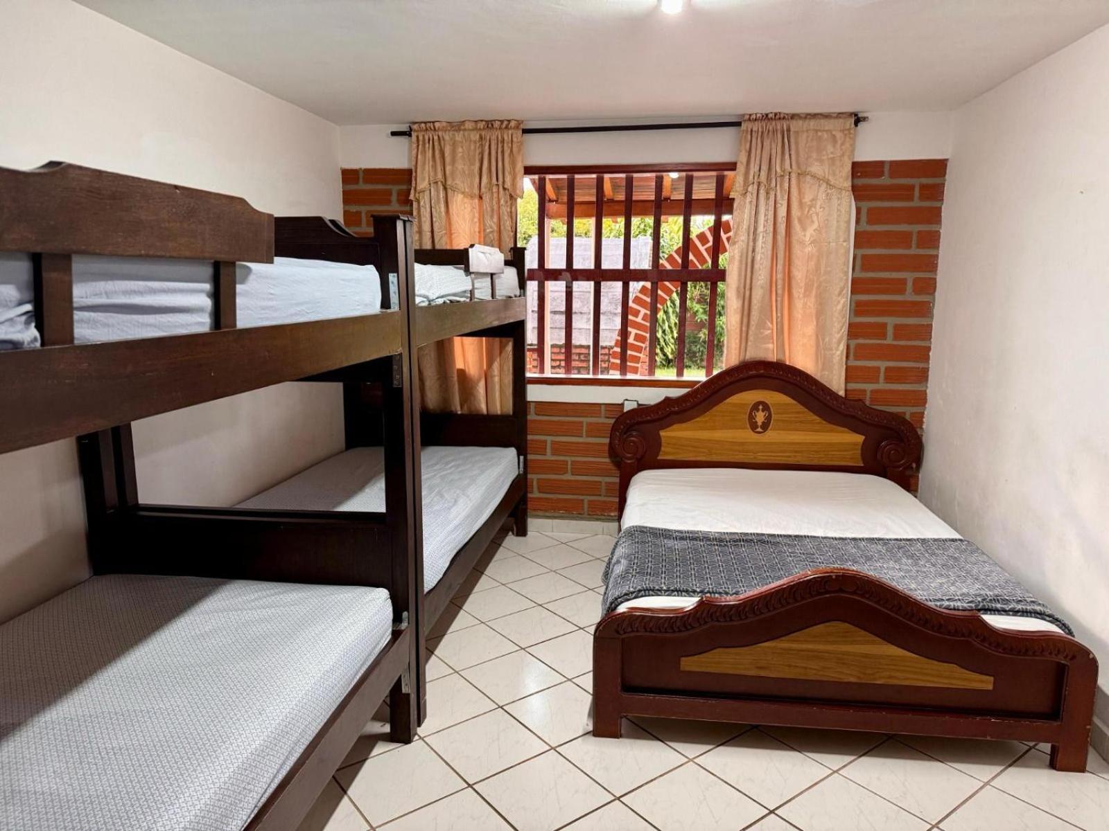 Hotel Campestre Alto Lindo En Guatapé Εξωτερικό φωτογραφία