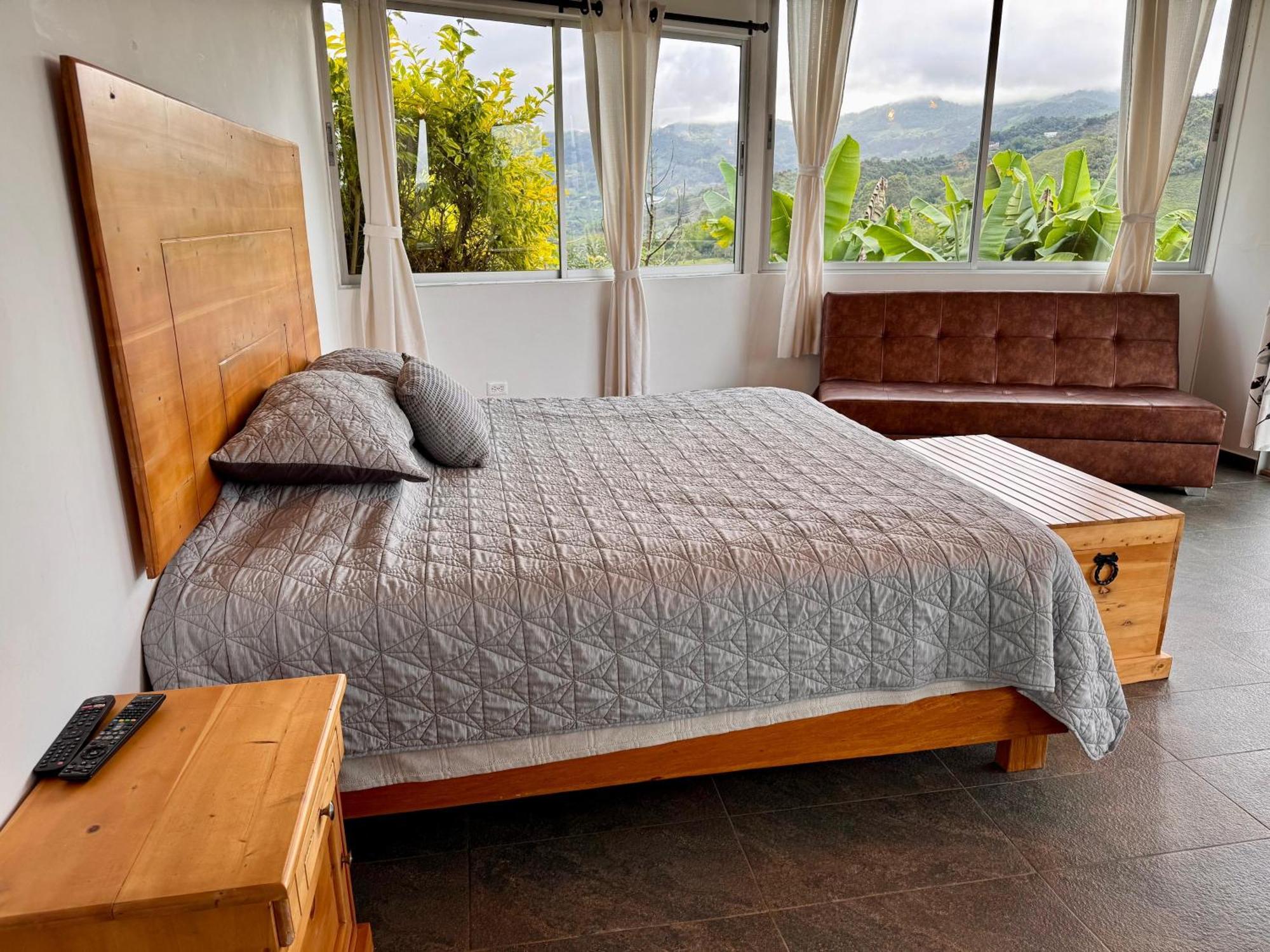 Hotel Campestre Alto Lindo En Guatapé Εξωτερικό φωτογραφία