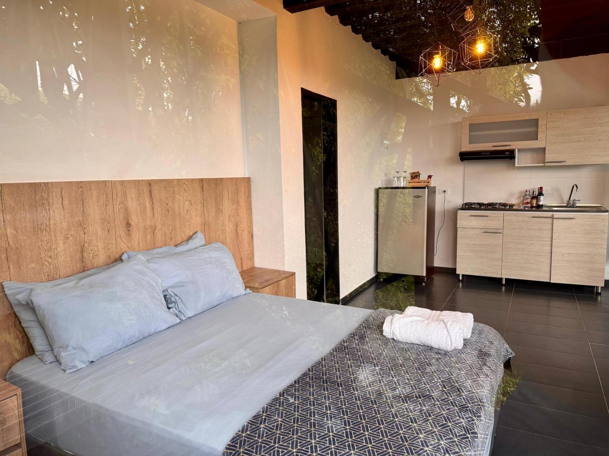 Hotel Campestre Alto Lindo En Guatapé Εξωτερικό φωτογραφία