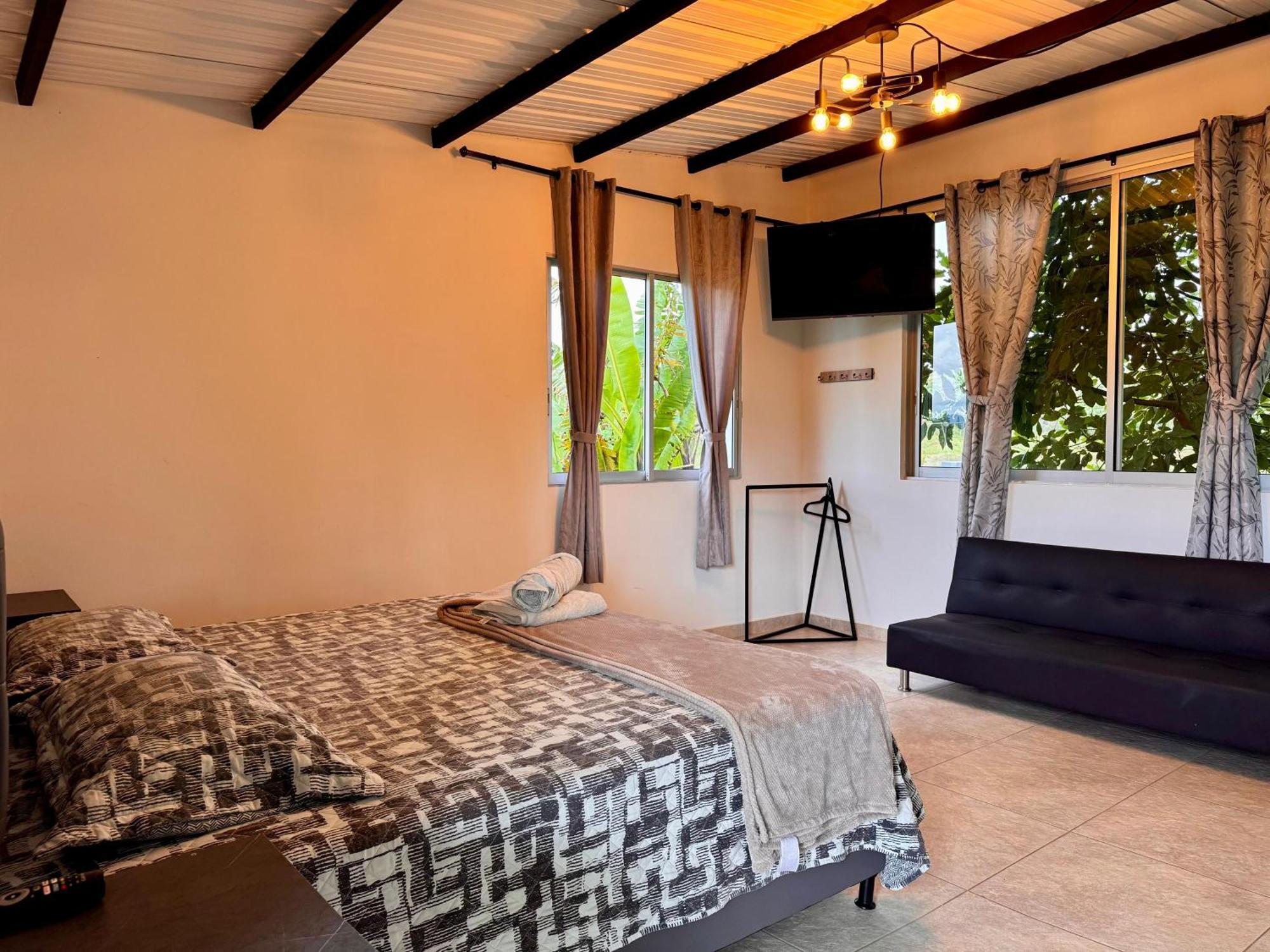 Hotel Campestre Alto Lindo En Guatapé Εξωτερικό φωτογραφία