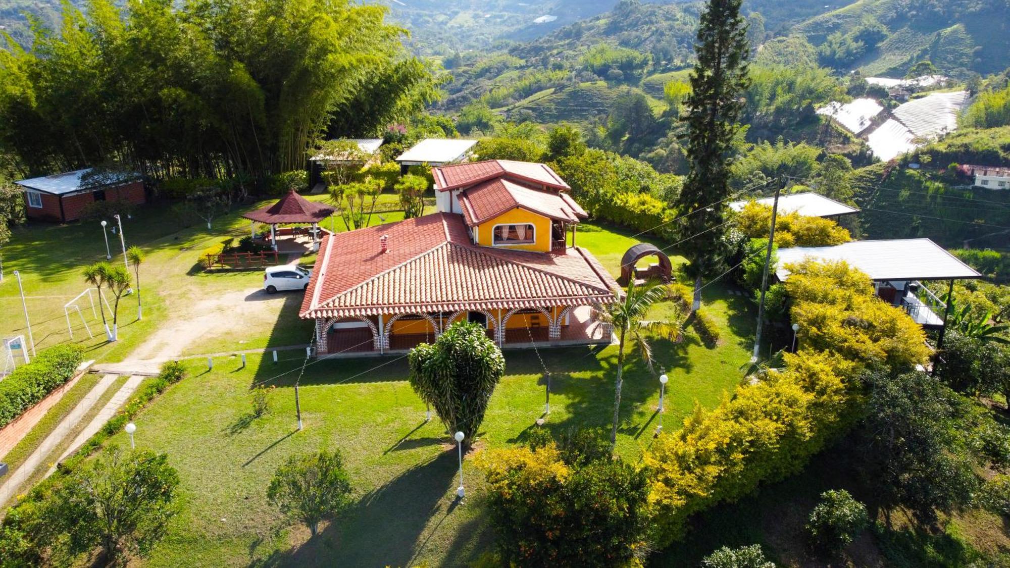 Hotel Campestre Alto Lindo En Guatapé Εξωτερικό φωτογραφία